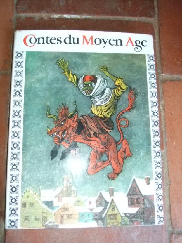 Contes du Moyenb-Age. Illustrés par Miroslav Vasa.