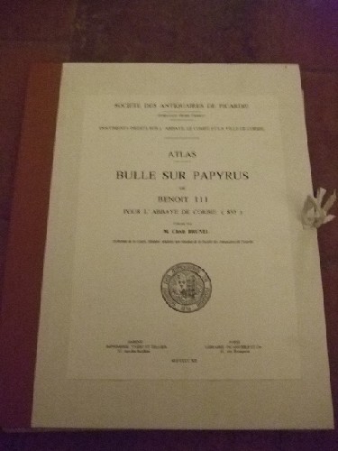 Bulle sur papyrus de Benoît III pour l'Abbaye de Corbie (855)