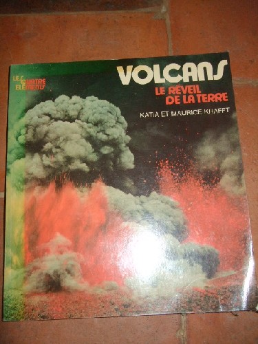 Volcans Le Reveil De La Terre
